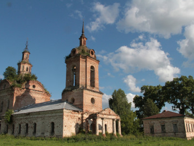 Свято-Троицкая церковь.